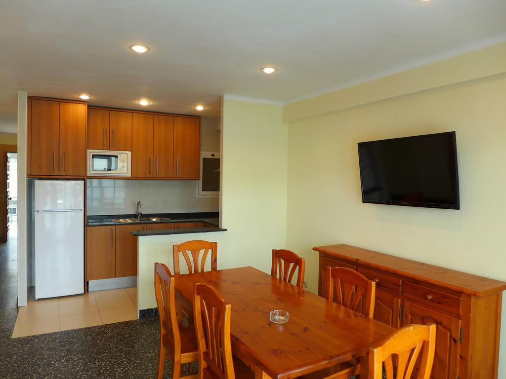 Goya Apartments 살루 외부 사진